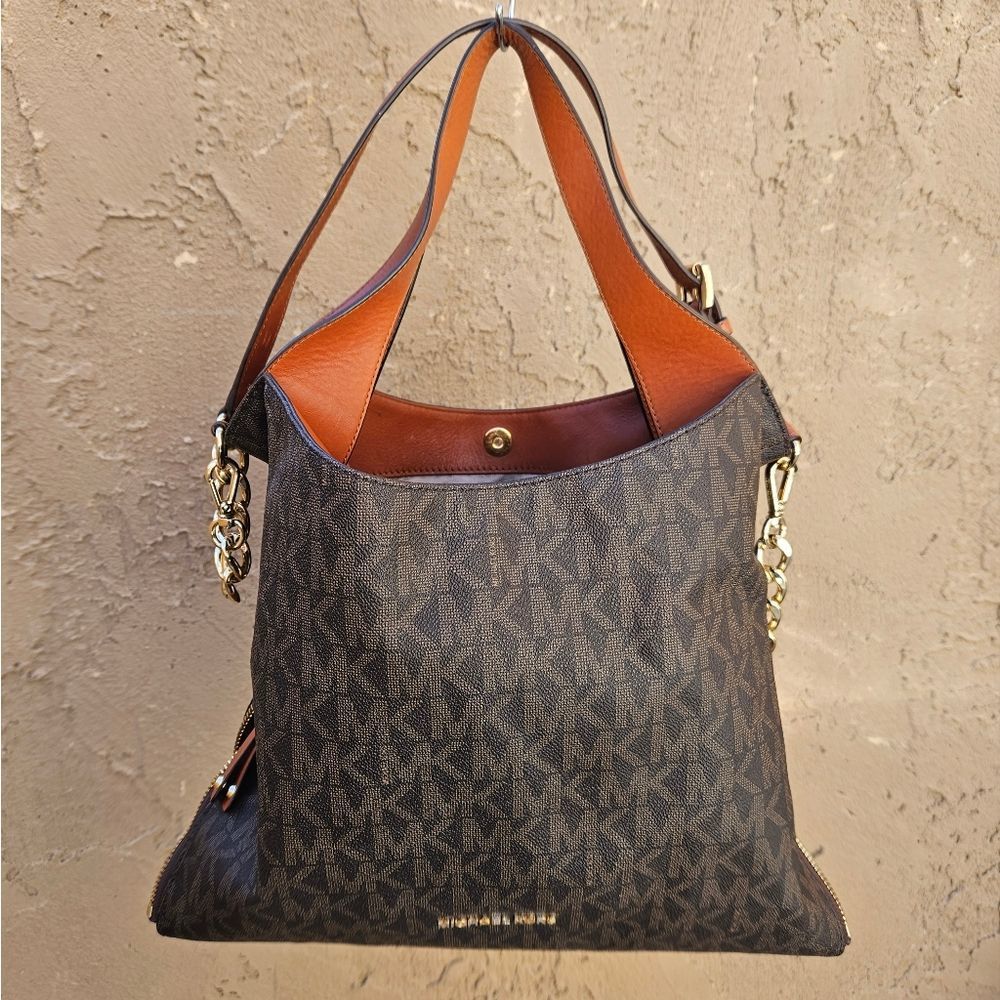 Authentic Michael Kors Devon MK Signature Large Shoulder Tote Bag in Brown - Picture 15 of 16